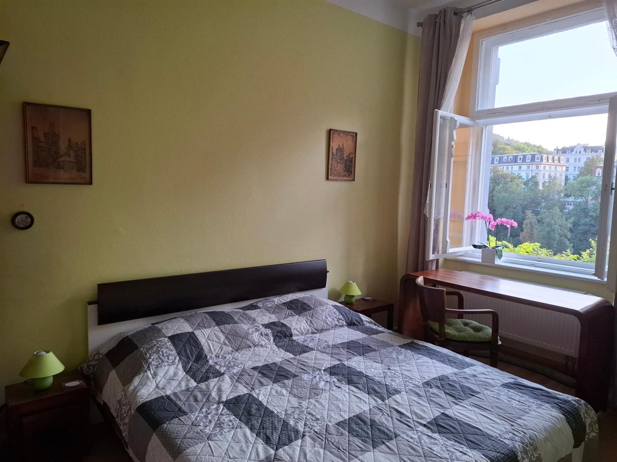 Apartment Fairy Tale 卡罗维发利 外观 照片