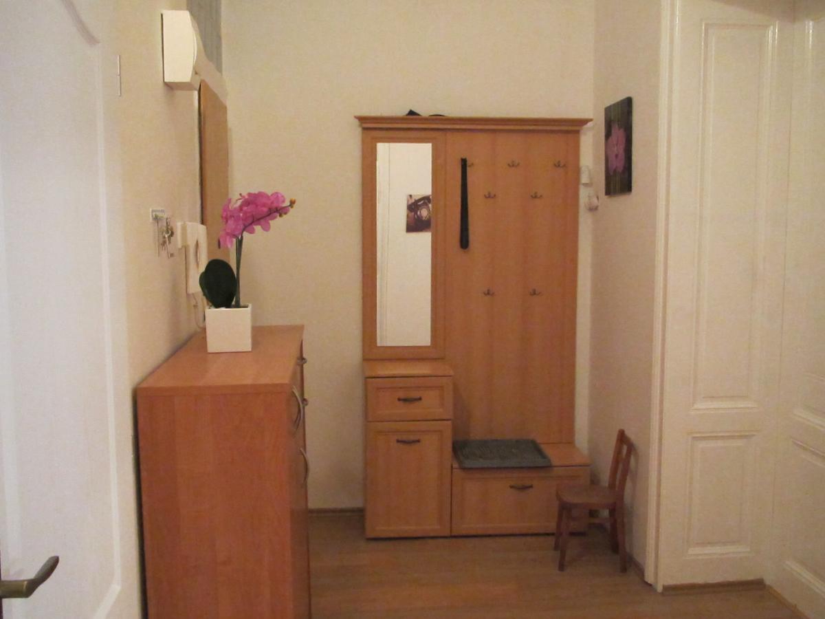 Apartment Fairy Tale 卡罗维发利 外观 照片